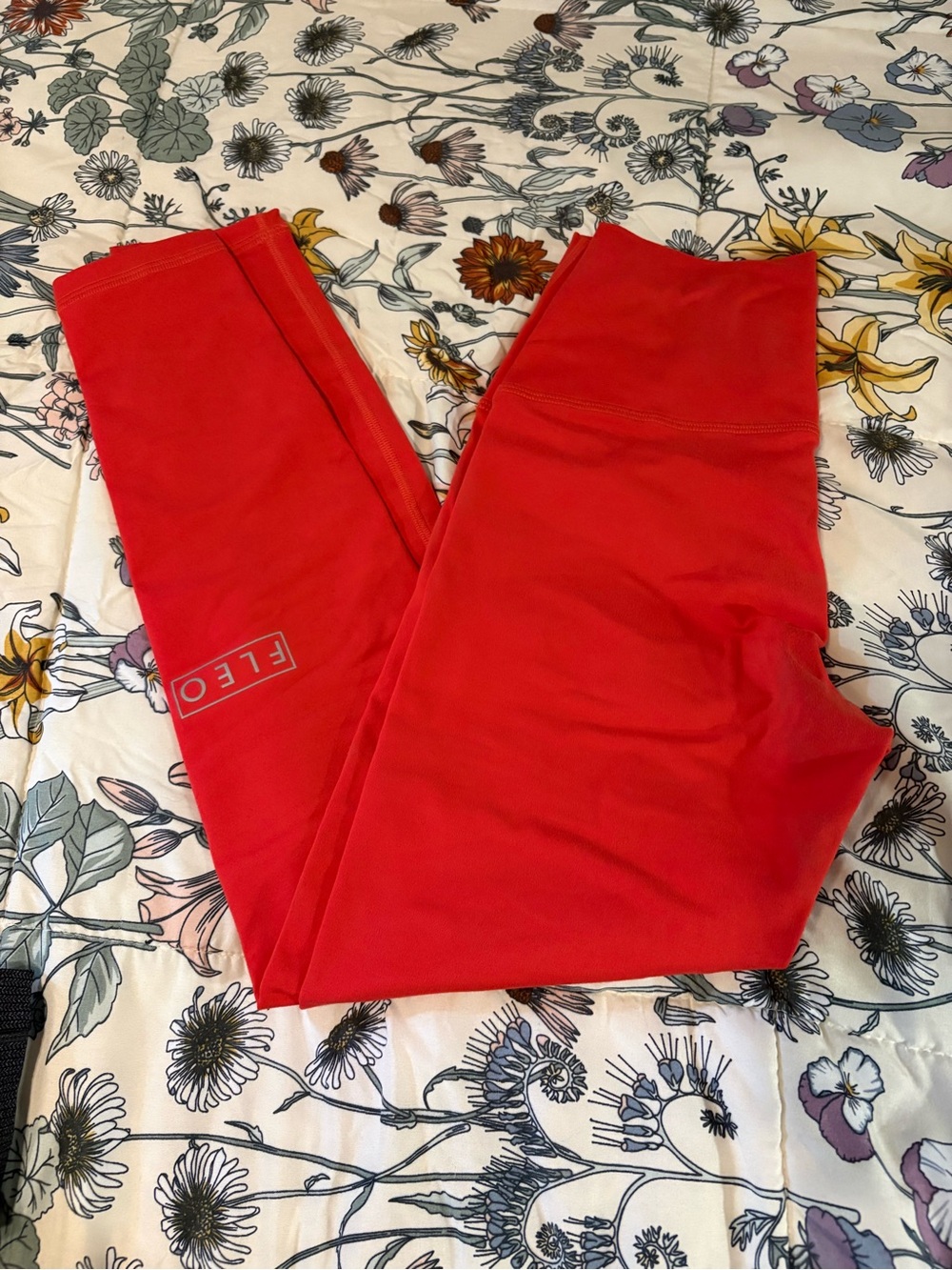Fleo Bright Red High-Rise Active Leggings
